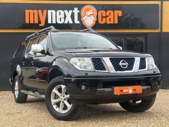 Nissan Navara 2.5 dCi Tekna Pickup 4dr Diesel Manual (264 g/km, 169 bhp)