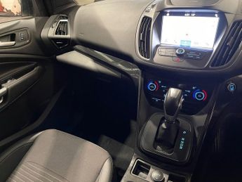 FORD KUGA 1.5T EcoBoost Titanium Edition SUV 5dr Petrol Auto Euro 6 (s/s)