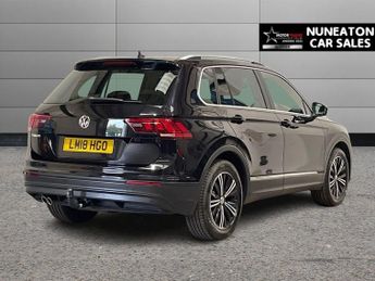 VOLKSWAGEN TIGUAN 2.0 TDI SE Navigation SUV 5dr Diesel DSG Euro 6 (s/s) (150 ps)