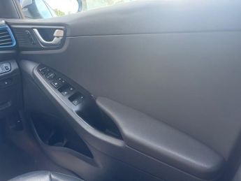 HYUNDAI IONIQ 1.6 h-GDi Premium SE Hatchback 5dr Petrol Hybrid DCT Euro 6 (s/s