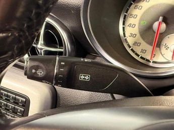 MERCEDES-BENZ SLK 2.1 SLK250 CDI BlueEfficiency Convertible 2dr Diesel G-Tronic+ E