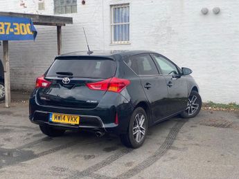 TOYOTA AURIS 1.6 V-Matic Icon Plus Hatchback 5dr Petrol Manual Euro 5 (132 ps