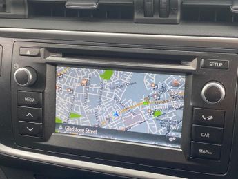 TOYOTA AURIS 1.6 V-Matic Icon Plus Hatchback 5dr Petrol Manual Euro 5 (132 ps