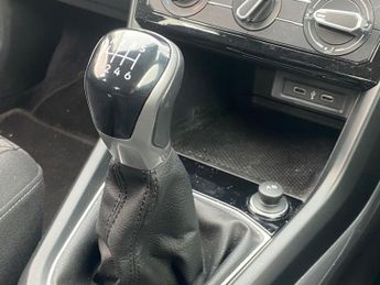 VOLKSWAGEN T-CROSS 1.0 TSI SE SUV 5dr Petrol Manual Euro 6 (s/s) (110 ps)