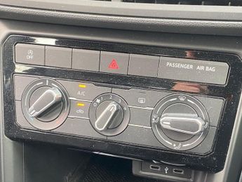 VOLKSWAGEN T-CROSS 1.0 TSI SE SUV 5dr Petrol Manual Euro 6 (s/s) (110 ps)