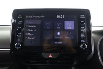 TOYOTA YARIS 1.5 VVT-h Design E-CVT Euro 6 (s/s) 5dr