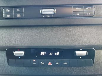 MERCEDES-BENZ SPRINTER 2.1 314 CDI Premium Panel Van 5dr Diesel G-Tronic FWD L2 Euro 6 