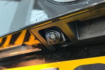 NISSAN JUKE 1.0 DIG-T N-Connecta SUV 5dr Petrol DCT Auto Euro 6 (s/s) (114 p