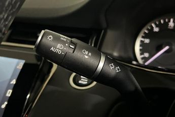 LAND ROVER RANGE ROVER EVOQUE 1.5 P300e 12.2kWh R-Dynamic HSE SUV 5dr Petrol Plug-in Hybrid Au