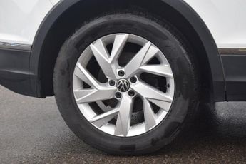 VOLKSWAGEN TIGUAN 1.5 TSI Life SUV 5dr Petrol DSG Euro 6 (s/s) (150 ps)