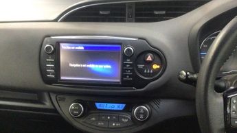TOYOTA YARIS 1.5 VVT-h Icon Hatchback 5dr Petrol Hybrid E-CVT Euro 6 (s/s) (1