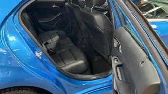 MERCEDES-BENZ A-CLASS 1.6 A180 Sport Hatchback 5dr Petrol 7G-DCT Euro 6 (s/s) (122 ps)