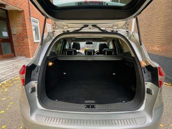 FORD KUGA 2.0 TDCi Titanium SUV 5dr Diesel Manual 2WD Euro 4 (136 ps)