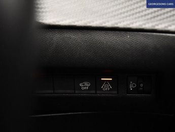 PEUGEOT E-208 50kWh Allure Hatchback 5dr Electric Auto (136 ps)