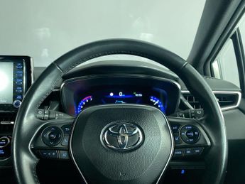 TOYOTA COROLLA 1.8 VVT-h Icon Hatchback 5dr Petrol Hybrid CVT Euro 6 (s/s) (140