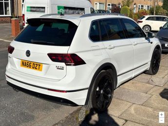 VOLKSWAGEN TIGUAN 2.0 TSI BlueMotion Tech R-Line SUV 5dr Petrol DSG 4Motion Euro 6