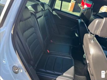 VOLKSWAGEN TIGUAN 2.0 TSI BlueMotion Tech R-Line SUV 5dr Petrol DSG 4Motion Euro 6