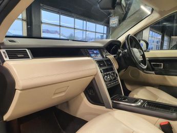 LAND ROVER DISCOVERY SPORT 2.0 TD4 HSE Luxury SUV 5dr Diesel Auto 4WD Euro 6 (s/s) (180 ps)