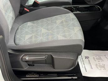 VOLKSWAGEN ID.3 Pro Performance 58kWh Life Hatchback 5dr Electric Auto (204 ps)