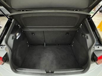 VOLKSWAGEN ID.3 Pro Performance 58kWh Life Hatchback 5dr Electric Auto (204 ps)