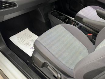 VOLKSWAGEN ID.3 Pro Performance 58kWh Life Hatchback 5dr Electric Auto (204 ps)