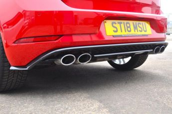 VOLKSWAGEN GOLF 2.0 TSI R Hatchback 5dr Petrol DSG 4Motion Euro 6 (s/s) (310 ps)