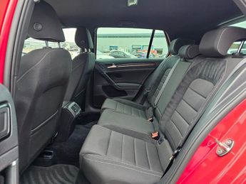 VOLKSWAGEN GOLF 2.0 TSI R Hatchback 5dr Petrol DSG 4Motion Euro 6 (s/s) (310 ps)