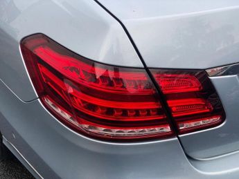 MERCEDES-BENZ E-CLASS 2.1 E220 CDI SE Saloon 4dr Diesel G-Tronic+ Euro 5 (s/s) (170 ps