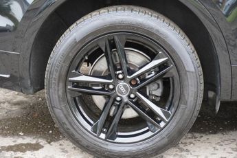 AUDI Q5 2.0 TDI 40 S line SUV 5dr Diesel S Tronic quattro Euro 6 (s/s) (