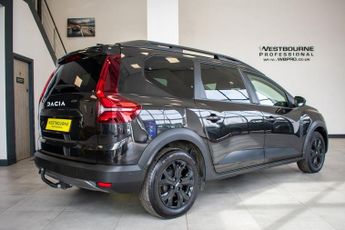 DACIA JOGGER 1.6 Hybrid Extreme SE MPV 5dr Petrol Hybrid Auto Euro 6 (s/s) (1