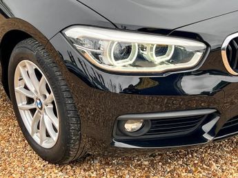 BMW 1 SERIES 1.5 118i SE Business Hatchback 5dr Petrol Auto Euro 6 (s/s) (136