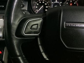 LAND ROVER RANGE ROVER EVOQUE 2.0 TD4 SE Tech SUV 5dr Diesel Auto 4WD Euro 6 (s/s) (180 ps)