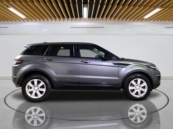 LAND ROVER RANGE ROVER EVOQUE 2.0 TD4 SE Tech SUV 5dr Diesel Auto 4WD Euro 6 (s/s) (180 ps)