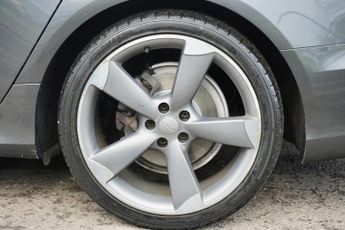 AUDI A6 SALOON 2.0 TDI ultra Black Edition Saloon 4dr Diesel S Tronic Euro 6 (s