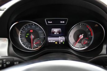 MERCEDES-BENZ GLA 2.1 GLA220d AMG Line (Premium Plus) SUV 5dr Diesel 7G-DCT 4MATIC