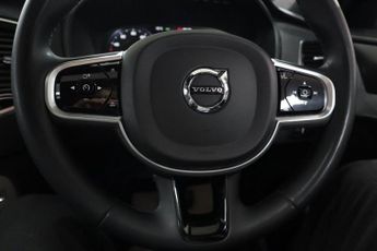 VOLVO XC90 2.0 B5 MHEV R-Design SUV 5dr Diesel Hybrid Auto 4WD Euro 6 (s/s)