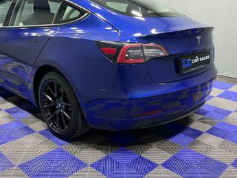 TESLA Model 3 Standard Range Plus Saloon 4dr Electric Auto RWD (241 bhp)