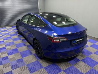 TESLA Model 3 Standard Range Plus Saloon 4dr Electric Auto RWD (241 bhp)