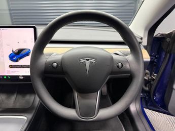 TESLA Model 3 Standard Range Plus Saloon 4dr Electric Auto RWD (241 bhp)