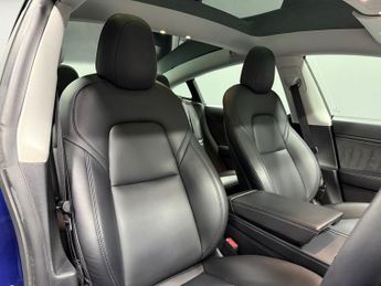 TESLA Model 3 Standard Range Plus Saloon 4dr Electric Auto RWD (241 bhp)