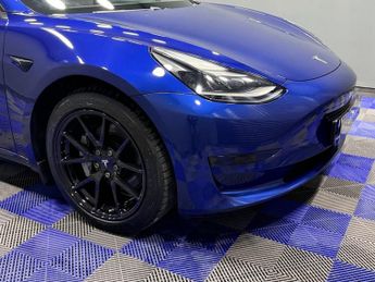 TESLA Model 3 Standard Range Plus Saloon 4dr Electric Auto RWD (241 bhp)