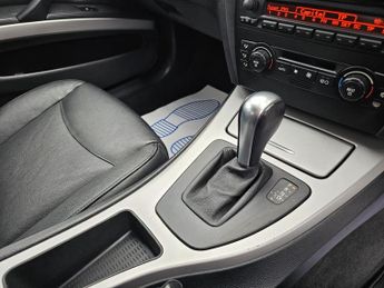 BMW 3 SERIES AUTOMATIC 2.5 325i SE Saloon 4dr Petrol Auto Euro 4 (218 ps)