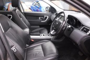 LAND ROVER DISCOVERY SPORT 2.0 TD4 HSE SUV 5dr Diesel Auto 4WD Euro 6 (s/s) (180 ps)