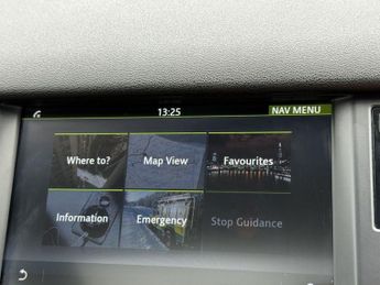 LAND ROVER DISCOVERY SPORT 2.0 TD4 SE Tech SUV 5dr Diesel Auto 4WD Euro 6 (s/s) (180 ps)