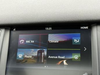 LAND ROVER DISCOVERY SPORT 2.0 TD4 SE Tech SUV 5dr Diesel Auto 4WD Euro 6 (s/s) (180 ps)