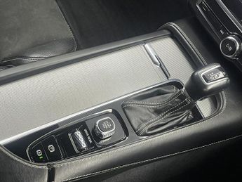 VOLVO V90 2.0 D4 R-Design Plus Estate 5dr Diesel Auto Euro 6 (s/s) (190 ps