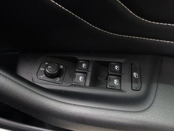 VOLKSWAGEN PASSAT 2.0 TDI EVO SEL Estate 5dr Diesel DSG Euro 6 (s/s) (150 ps)