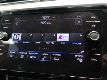 VOLKSWAGEN PASSAT 2.0 TDI EVO SEL Estate 5dr Diesel DSG Euro 6 (s/s) (150 ps)