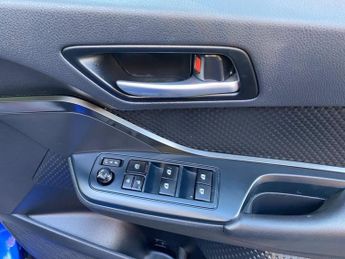 TOYOTA C-HR 1.8 VVT-h Icon CVT Euro 6 (s/s) 5dr