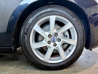 VOLVO V60 1.6 T4 SE Lux Estate 5dr Petrol Powershift Euro 5 (180 ps)